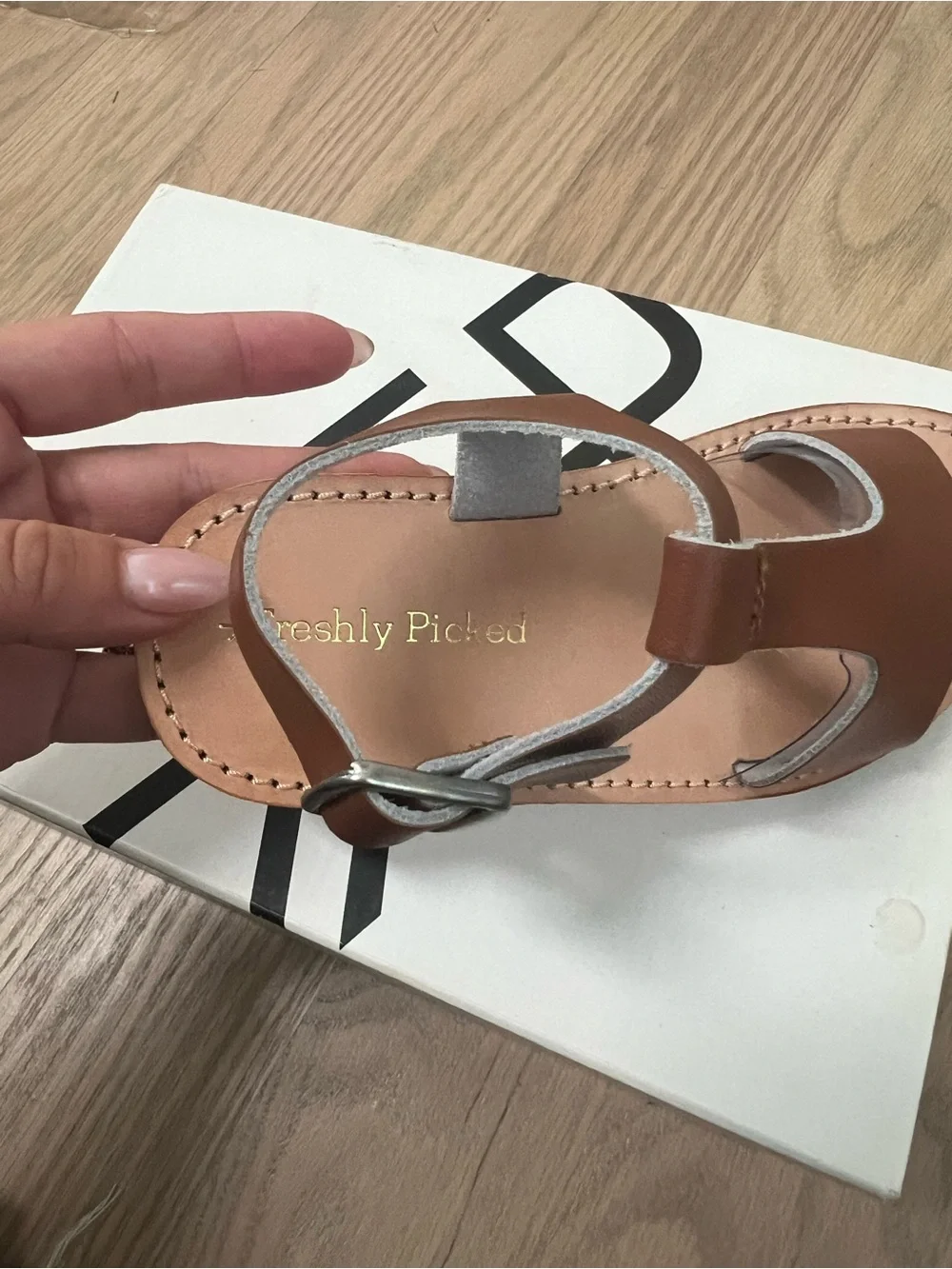 NEW Freshly Picked Cognac Malibu II Sandals Size 8 US